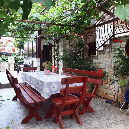 Nice Apartment Near The Sea Es3 Umag Exterior photo