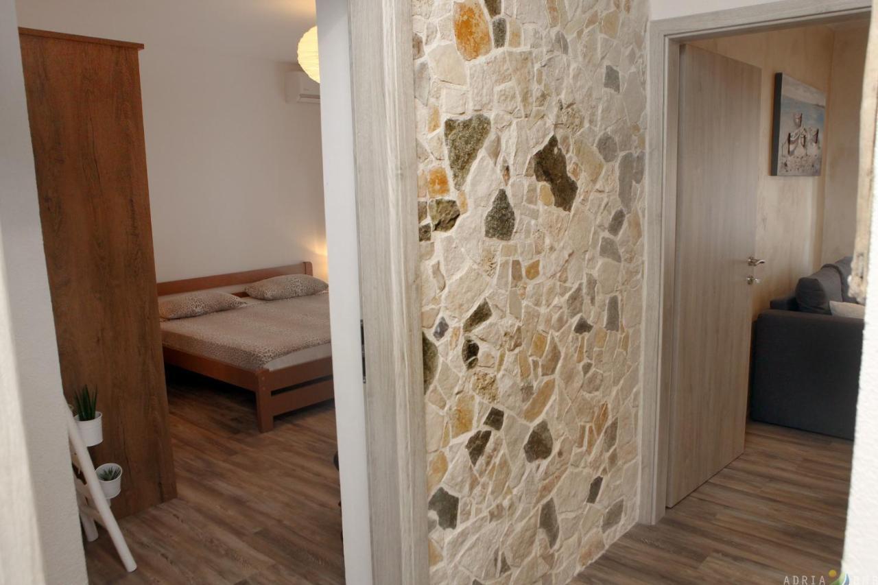 Nice Apartment Near The Sea Es3 Umag Exterior photo